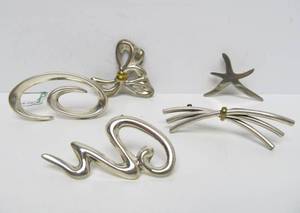 lot 129 image: Group of New Unworn Sterling Silver Brooches  Jewelry&nbsp#11