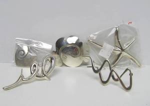 lot 139 image: Group of New Unworn Sterling Silver Brooches  Jewelry&nbsp#21