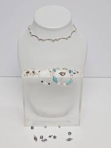 lot 56 image: Nice Collection of Sterling Silver &amp Freshwater Pearl Jewelry