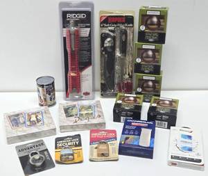 lot 208 image: Estate Lot of Assorted Brand New Items
