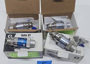 lot 165 image: Quality GRACO Commercial Professional  Commercial Paint Guns Sprayers Tools - Lot E