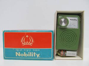 lot 258 image: Vintage Nobility solid State Portable Green Radio wBox