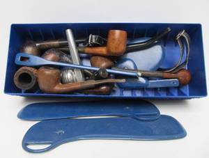 lot 259 image: Nice Estate Lot of Vintage Smoking Pipes