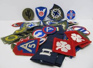 lot 275 image: Collection of Old Vintage US Military Patches #3