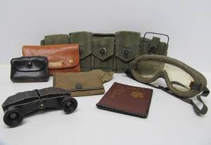 lot 278 image: Estate Lot of Old Vintage US Military Items - Goggles, Binoculars, Kits Bags etc