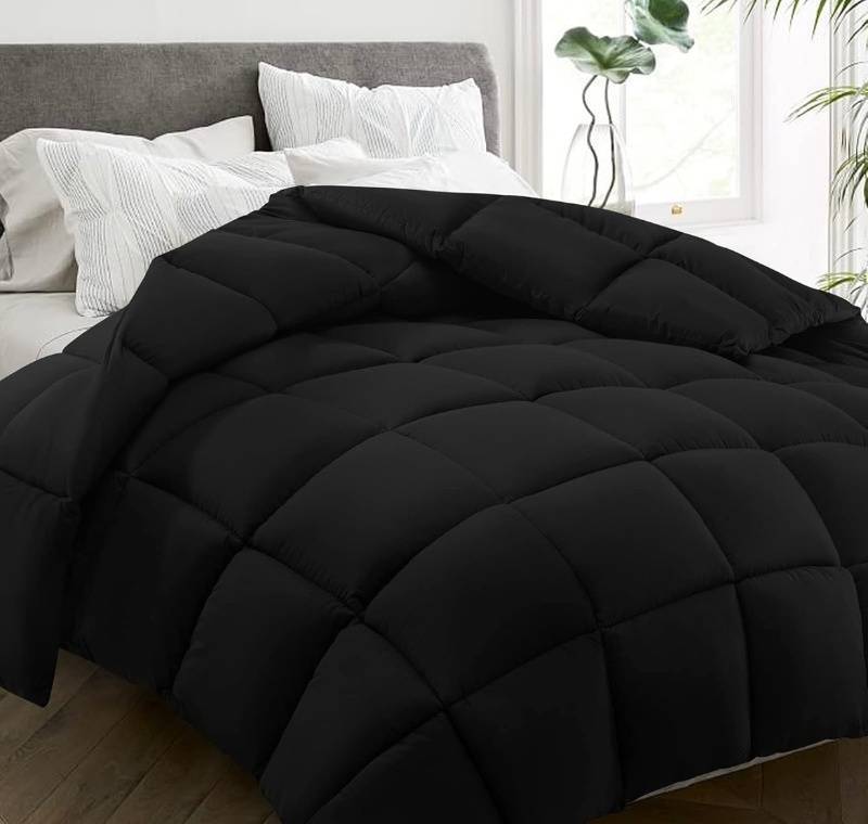 lot 266 image: Black Queen Comforter Box Stitching, 88 x 88 - Brand New A