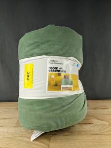 lot 177 image: Room Essentials Corduroy Plush Comforter Twin XL - Brand New