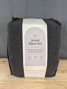 lot 179 image: Threshold Jersey Sheet Set - Twin Size - Gray - Brand New
