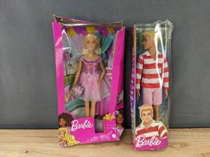 lot 267 image: Barbie &amp Ken Dolls - Brand New&nbspT