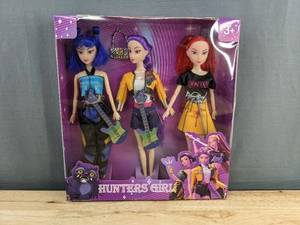 lot 308 image: 3 Hunters Girl K Pop Musical Dolls - Brand New A