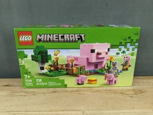 lot 50P image: LEGO Minecraft The Baby Pig House, 21268 - Brand New&nbspT