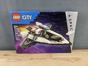 lot 56P image: LEGO City Interstellar Spaceship Set, 60430 - Brand New T