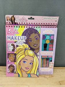 lot 340 image: Barbie MAKEUP Artist Kit - Brand New&nbspT