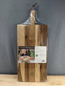 lot 248P image: Toscana Serving Tray with Portioned Areas - Brand New