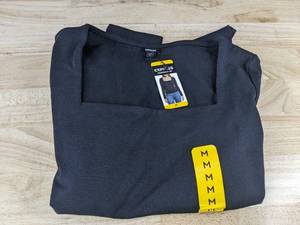 lot 614 image: Express Black Squareneck Top - Womens Size Medium $54.00 Retail - Brand New