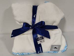 lot 13 image: Tommy Bahama Plush White Blanket New wTags