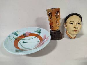 lot 15 image: Lot of Asian Decor Pieces