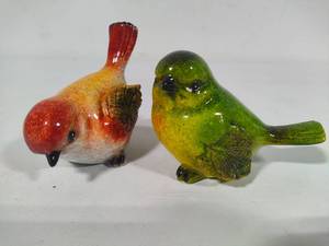 lot 45 image: Small Porcelain Birds