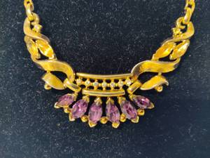 lot 59 image: Vintage Trifari Stamped Bib Necklace