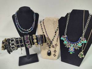 lot 76 image: Lot of Costume Bling Jewelry