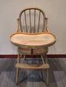 lot 95 image: Antique Sheybogan Chair Company Wooden High Chair