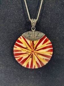 lot 85 image: Merav Bali 925Sterling Silver Starburst Shell Pendant & 925 Necklace