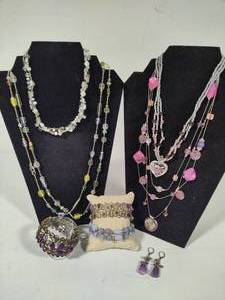 lot 98 image: Beaded Assortment of Costume Jewelry - Some Vintage