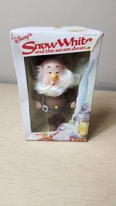 lot 19 image: Disney Snow White and the Seven Dwarfs Sneezy Figure in Box