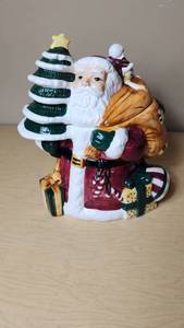 lot 71 image: Ceramic Santa Claus Cookie Jar by Rosegarden