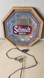 lot 93 image: Schmidt Beer Lighted Sign