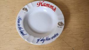 lot 154 image: Hamms Beer Ashtray Born in the Land of Sky Blue Waters