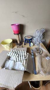 lot 163 image: Various Household Items Including Decorative Planters and Hooks, Small Stool, and Fencing Pieces