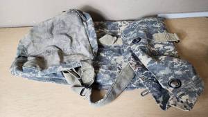 lot 183 image: Military Camouflage Transport Bag