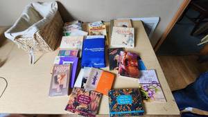 lot 230 image: Collection of Books and Accessories including Words to Live By, How to Talk Minnesotan, and More