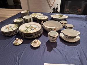 lot 42 image: Vintage Kutani China Pieces, Hand Painted Made in Japan