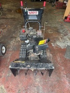 lot 11 image: Spirit B25 Dual Stage Snow Blower, Runs and Works