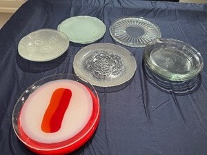 lot 96 image: Decorative Glass and Frosted Glass Plates and Three Glass Pie Dishes