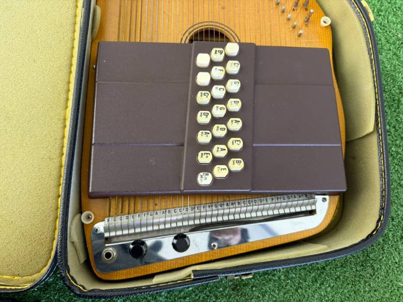 Appalachian Autoharp by Oscar Schmidt Model 45 for Sale in