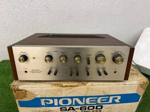Pioneer SA-600 Stereo Amplifier