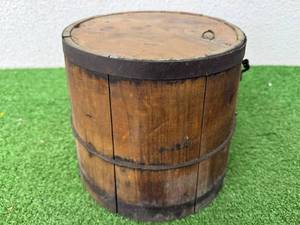 Wooden Bucket with Cover 8 Tall