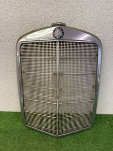 Mercedes Benz Grill