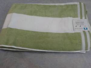 lot 4 image: New Oversized Velour Jacquard Caban...