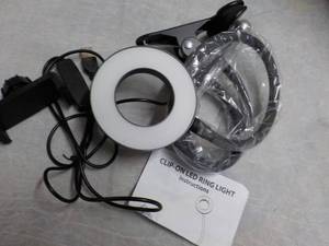 lot 82 image: Clip on LED Ring Light...