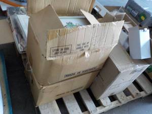 lot 122 image: Pallet of Norman Rockwell Placemats...