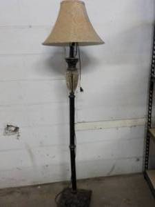 lot 221 image: Floor Lamp 62 tall...