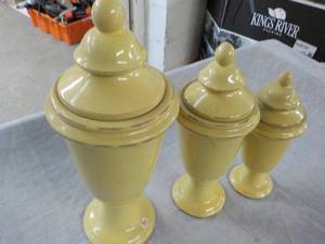 lot 231 image: 6 pc Ceramic Dcor Tallest 17...