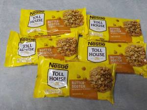 lot 263 image: 5 bags 11 oz Butterscotch Morsels...