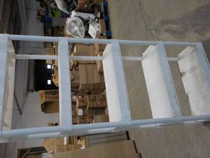 lot 163 image: 5 Shelf Plastic 30 x 73 Shelving U...