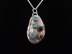 lot 3 image: .925 Sterling Silver Opal and Amethyst Cabochon Primitive Pendant Necklace