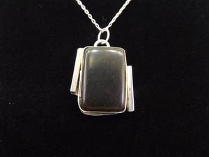 lot 22 image: .925 Sterling Silver Primitive Rich Carnelian Pendant Necklace